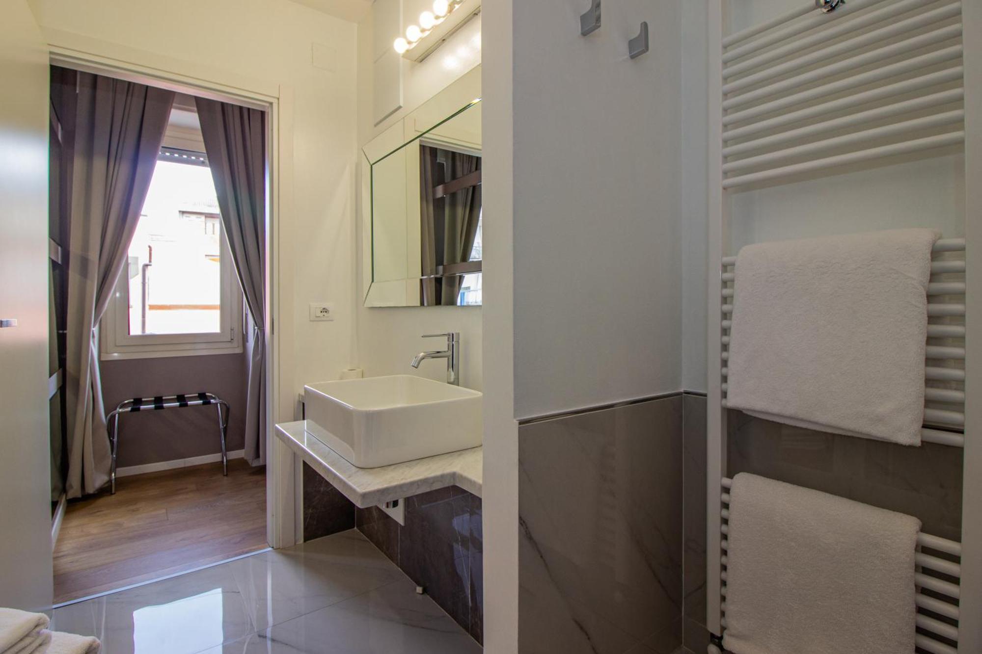 Album Boutique Rooms Sassari Extérieur photo