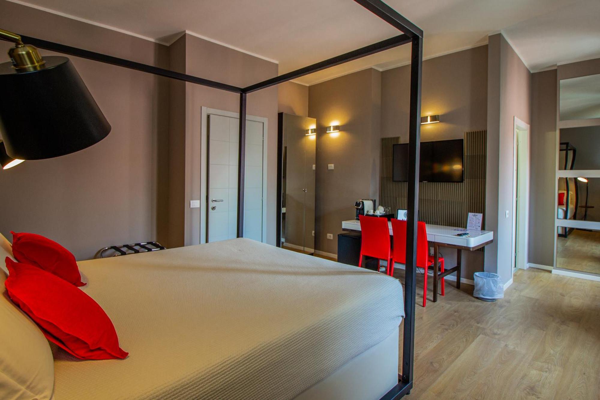 Album Boutique Rooms Sassari Extérieur photo