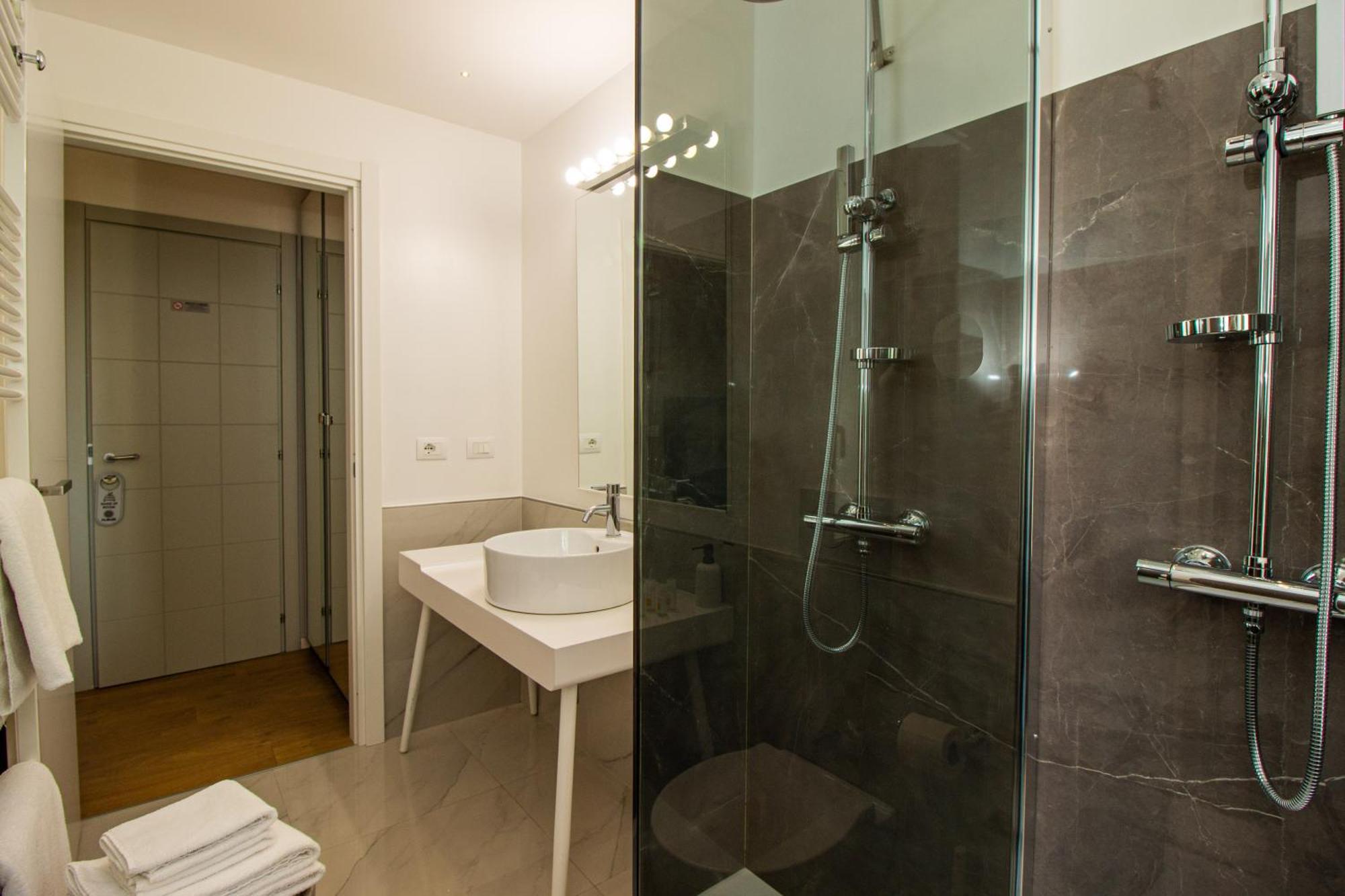 Album Boutique Rooms Sassari Extérieur photo